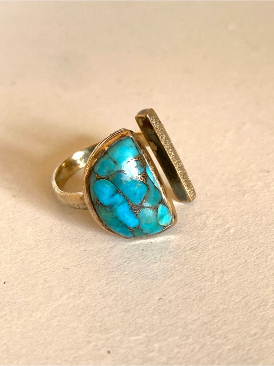 Jewelry - Turquoise Stone Open Adjustable Gold Tone Ring - Women Jewelry